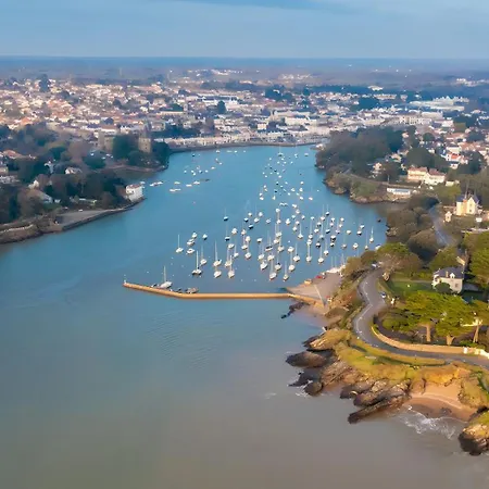 01 - Pornicaise Aux Volets Bleus 度假居 *