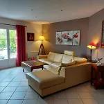 Holiday home Pornicaise Aux Volets Bleus - 01 *