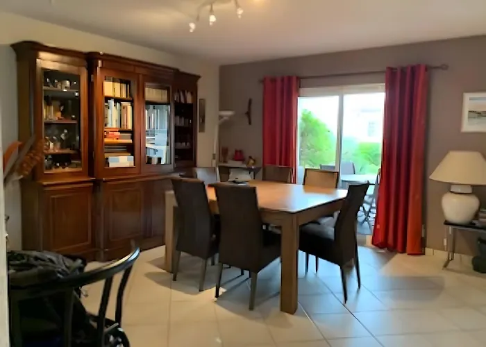 Pornicaise Aux Volets Bleus - 01 ポルニック